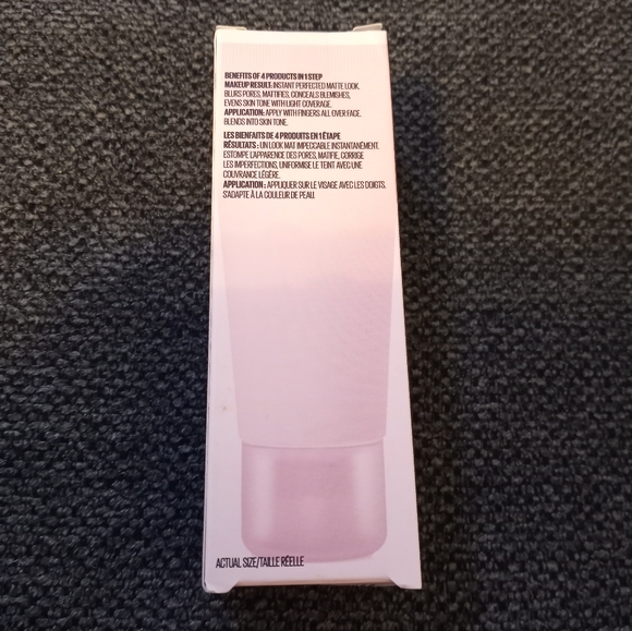 Maybelline Instant Age Rewind Instant Perfector 4-In-1 Matte Makeup, 05 Deep - Picture 6 of 10